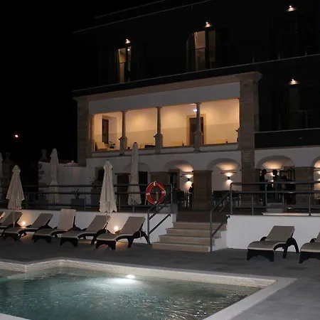 호텔 Casa Do Adro De Charme 4*