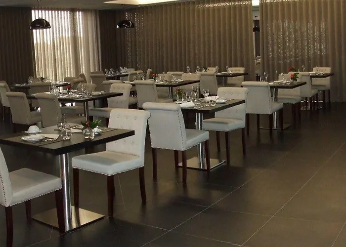 Casa Do Adro De Charme Szálloda Ferreira do Zêzere